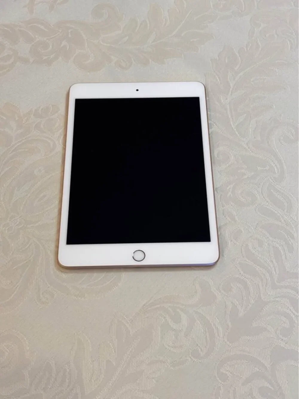 Unlocked iPad Mini 5 (Wi-Fi + Cellular Model)-64 GB-Like New